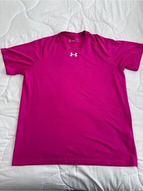 Under Armour Women’s Hot Pink Short Sleeve Performance Tee